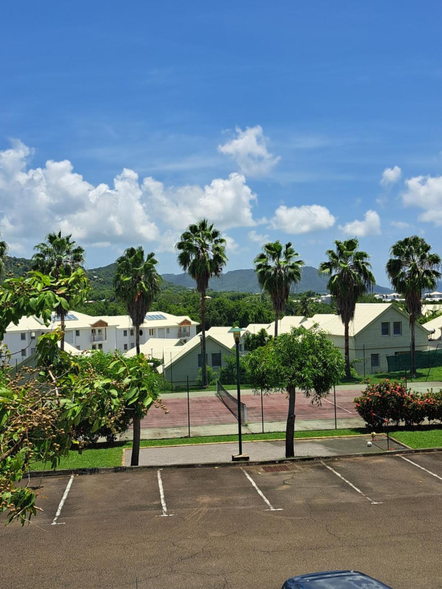 Ste Luce, N° 11 Appart -300M Plage De Mabouyas Corps de Garde Exterior foto